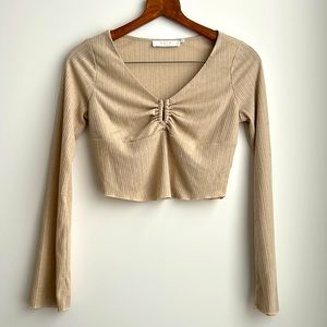 ASTR The Label Tan Cinched Ruched Ribbed Long Sleeved Crop Top